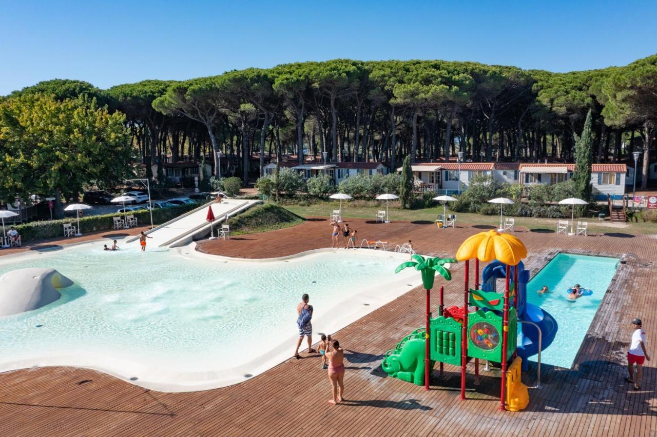 Pineta Sul Mare Camping Village Cesenatico Exteriör bild