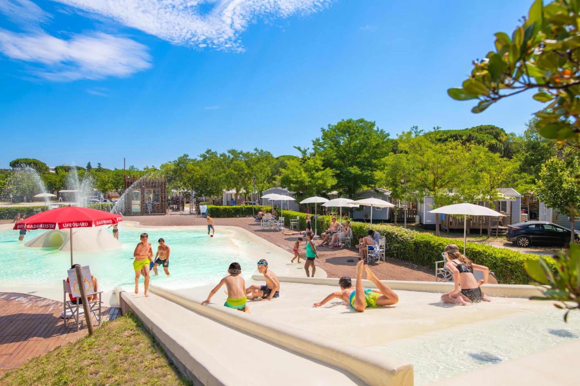 Pineta Sul Mare Camping Village Cesenatico Exteriör bild