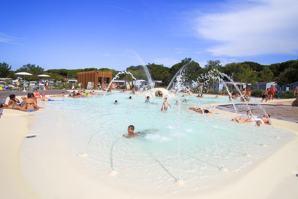 Pineta Sul Mare Camping Village Cesenatico Exteriör bild